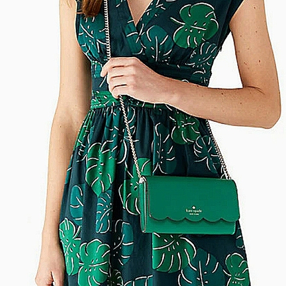 New KATE SPADE Leather Gemma Scalloped Wallet on a Chain Crossbody NWT - Picture 3 of 6